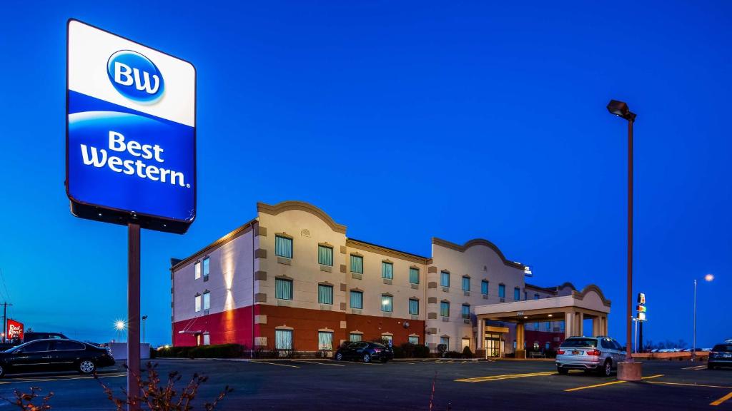 Best Western Troy Hotel - main image