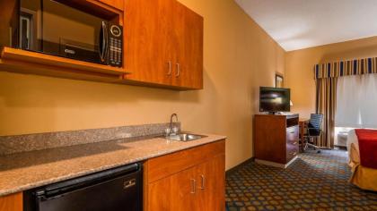 Best Western Troy Hotel - image 8