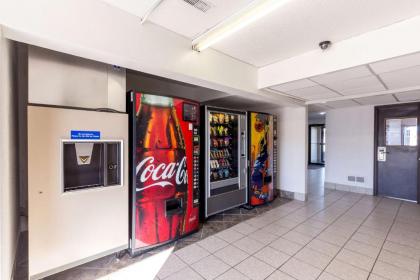 Motel 6-Troy IL - image 2