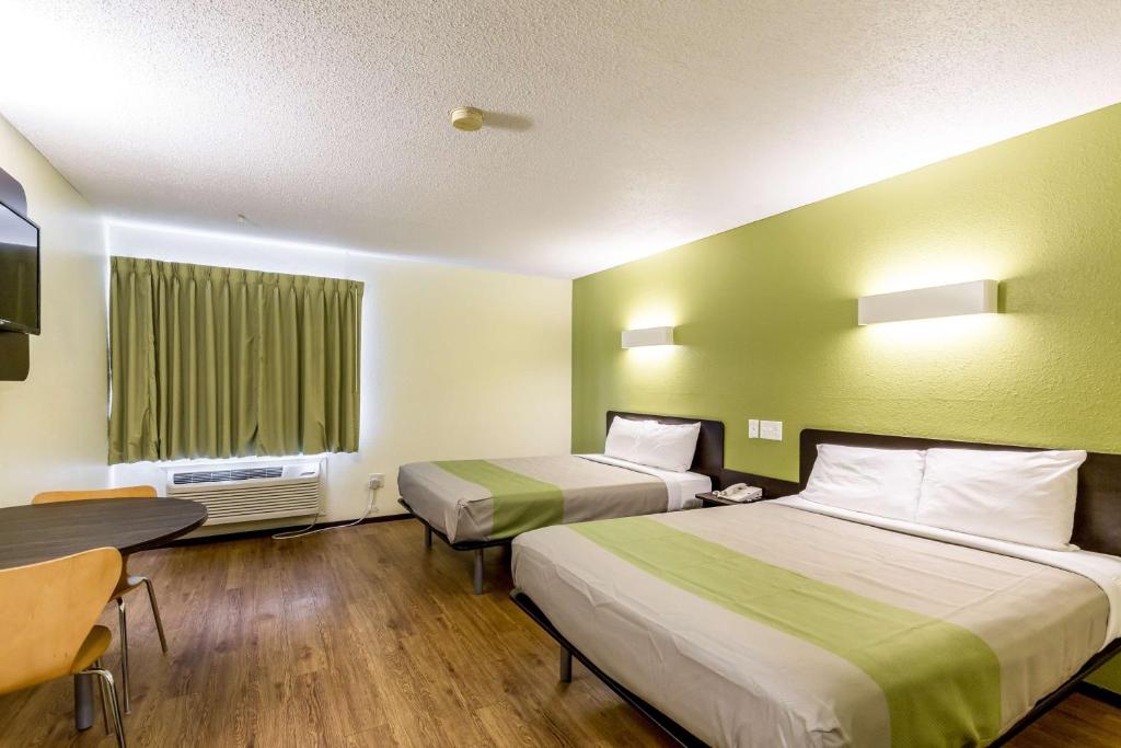 Motel 6-Troy IL - image 3