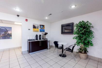 Motel 6-Troy IL - image 8
