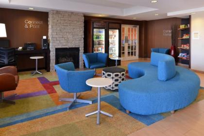 Fairfield Inn and Suites by Marriott Dayton Troy - image 4