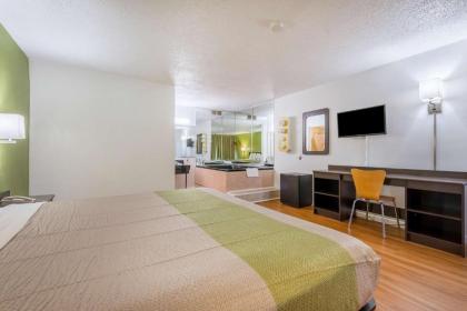 Motel 6-Troy OH - image 10