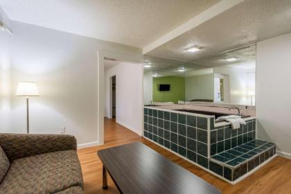 Motel 6-Troy OH - image 15
