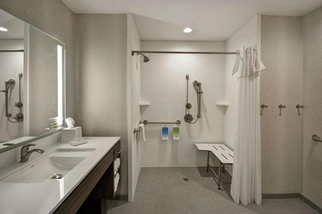 Home2 Suites Troy OH - image 2