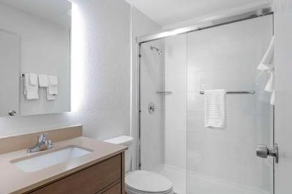 Super 8 by Wyndham Clawson/Troy/Detroit Area - image 24
