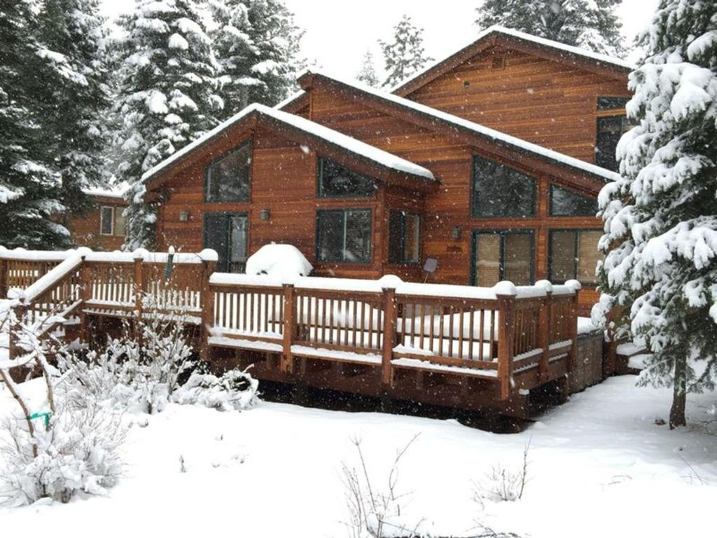 Cristallina Greens by Tahoe Truckee Vacation Properties - main image