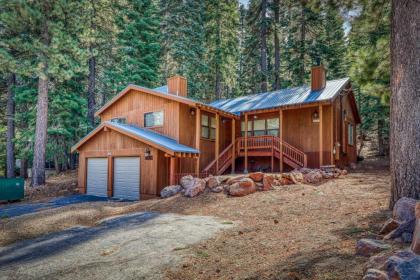 tasteful truckee Cabin truckee California