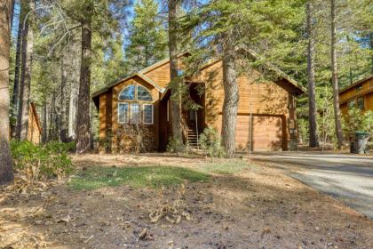 Comfortable and Cozy Tahoe Donner Home