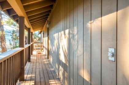 Gorgeous Updated Cabin Panoramic Donner Lake View - image 2