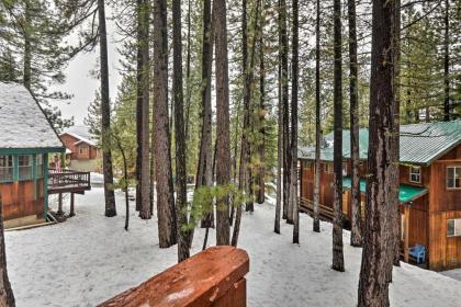 Outdoorsy Cabin Retreat Less Than 2 Miles to Donner Lake! - image 3