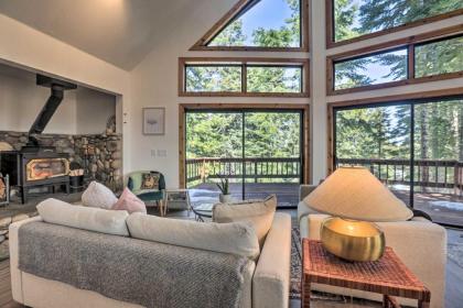 Modern Tahoe Donner Retreat with Deck and Grill! - image 6