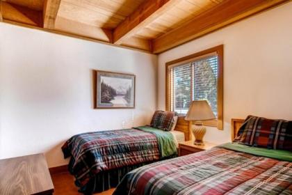 Inviting Ski Getaway Less Than 1 Mile to Northstar Resort! - image 16