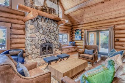 Log Cabin Estate   Falcon Ridge