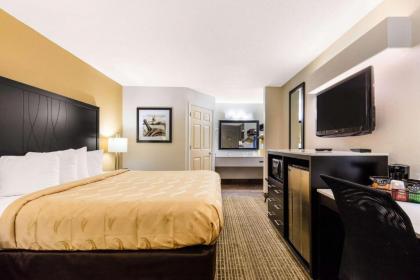 Quality Inn Trussville I-59 exit 141 - image 12