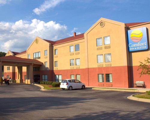 Comfort Inn & Suites Trussville I-59 exit 141 - main image