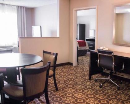 Comfort Inn & Suites Trussville I-59 exit 141 - image 7