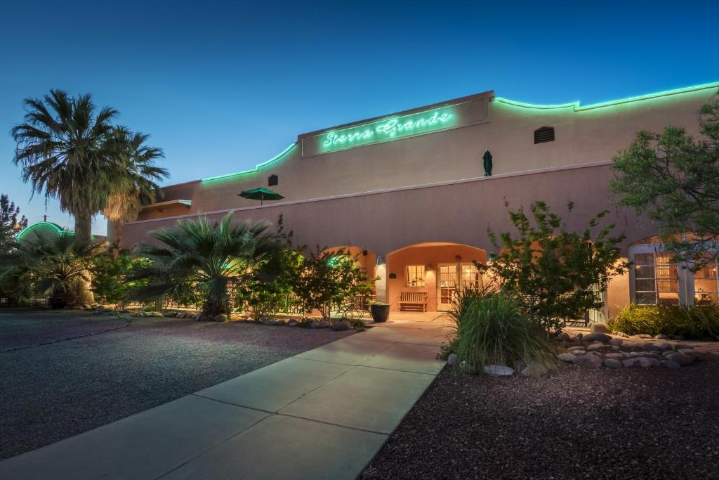 Sierra Grande Lodge & Spa - main image