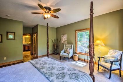 Tryon House with Hot Tub - Near Equestrian Centers! - image 11