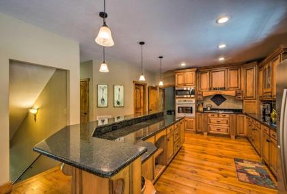 Tryon House with Hot Tub - Near Equestrian Centers! - image 14