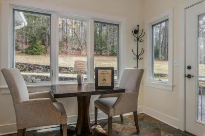 Foothills Farmhouse - image 15