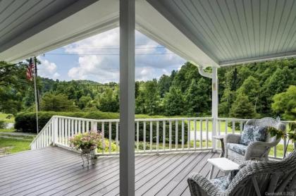 Foothills Farmhouse - image 5