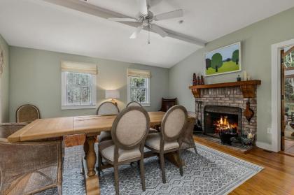 Foothills Farmhouse - image 7
