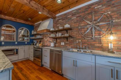 The Loft on Trade Street - image 5