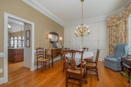 Laurelwood - image 10