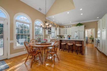 Laurelwood - image 13