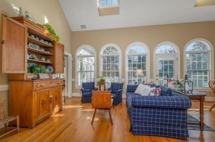 Laurelwood - image 14