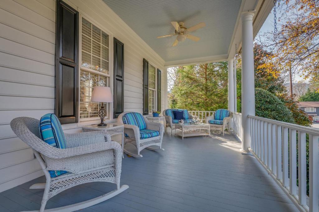 Laurelwood - image 5