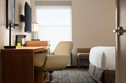 Hyatt Place Tucson Central - image 4