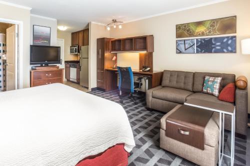 TownePlace Suites Tucson Airport - image 2