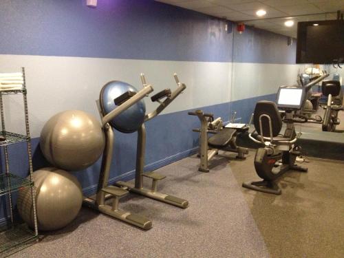 Four Points by Sheraton Tucson Airport - image 5