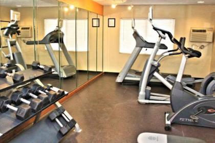 Ramada by Wyndham Tucson Airport - image 2