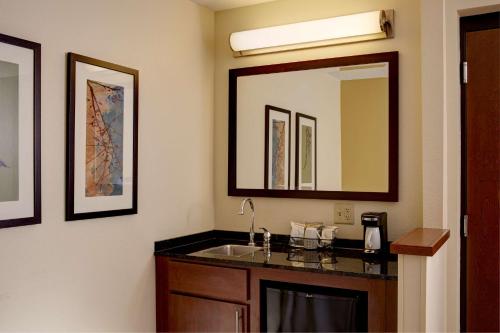 Sonesta Select Tucson Airport - main image