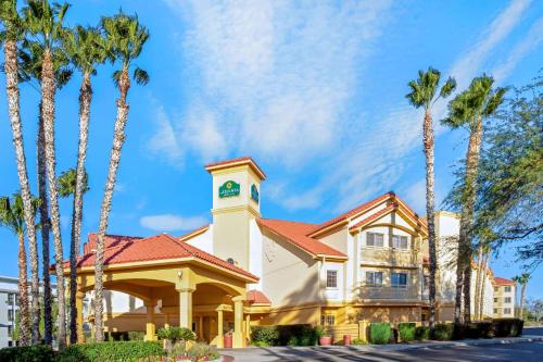 La Quinta by Wyndham Tucson Airport - main image