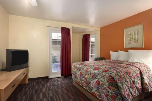 Knights Inn Tucson D.M.A.F Area - image 5
