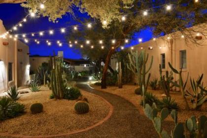 Lodge On The Desert - image 5