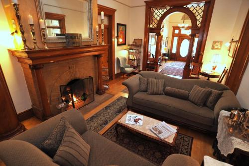 The Blenman Inn - main image