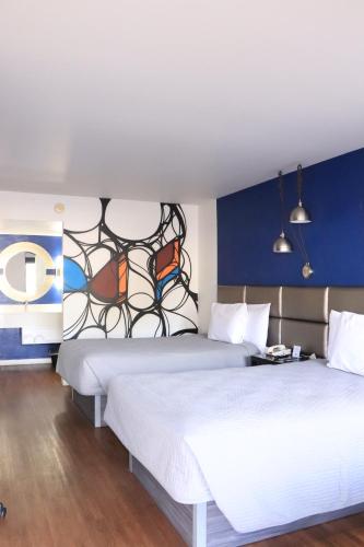 University Inn - main image