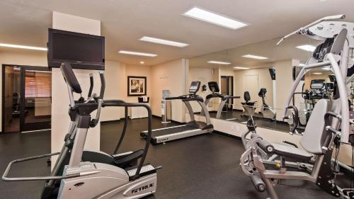 Best Western Tucson Int'l Airport Hotel & Suites - image 4