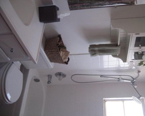 Mon Ami Bed and Breakfast - image 3