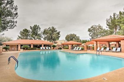 Pet Friendly tuscon Home with Patio  9 mi to main St tucson