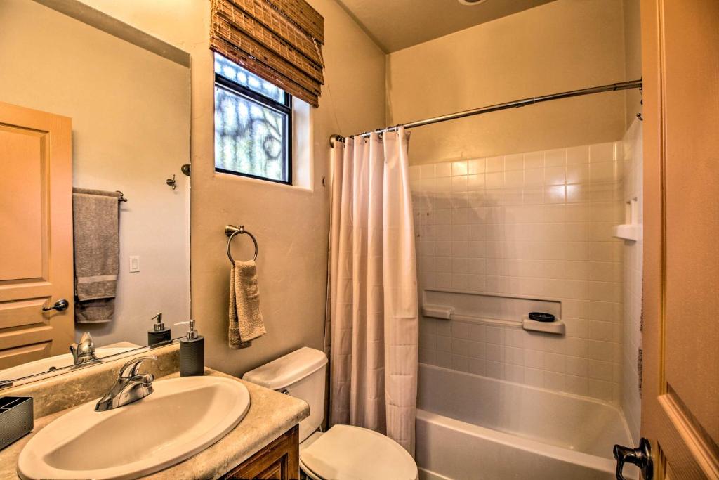 Studio with Patio - 12 Mi to Saguaro National Park! - image 6