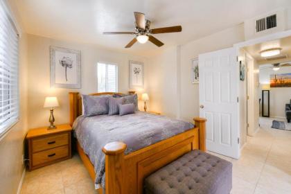 Orchard Bungalow - image 12