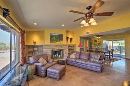 Spacious Oasis with Hot Tub 6Mi to Saguaro Park - image 3