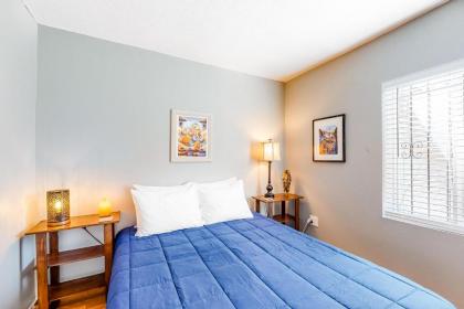 Historic Midtown Retreat - image 11