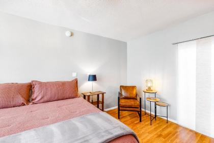 Historic Midtown Retreat - image 12
